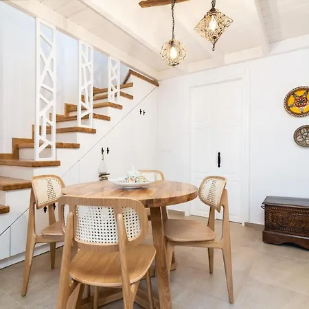 Casa Plumeria Of Old Town Rhodes Apartment